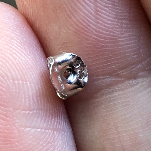 🌟1 LEFT🌟ASSCHER HALO STUDS - Picture 5 of 6